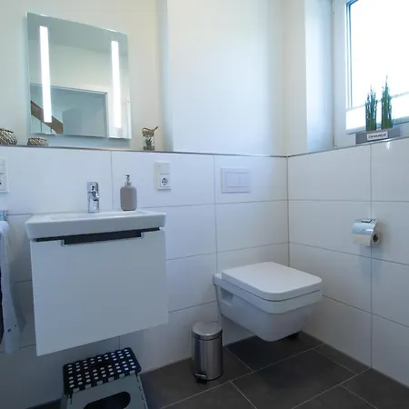 Kutterhafen 2 Mit Garten Und Sauna Fuer 4 Personen *